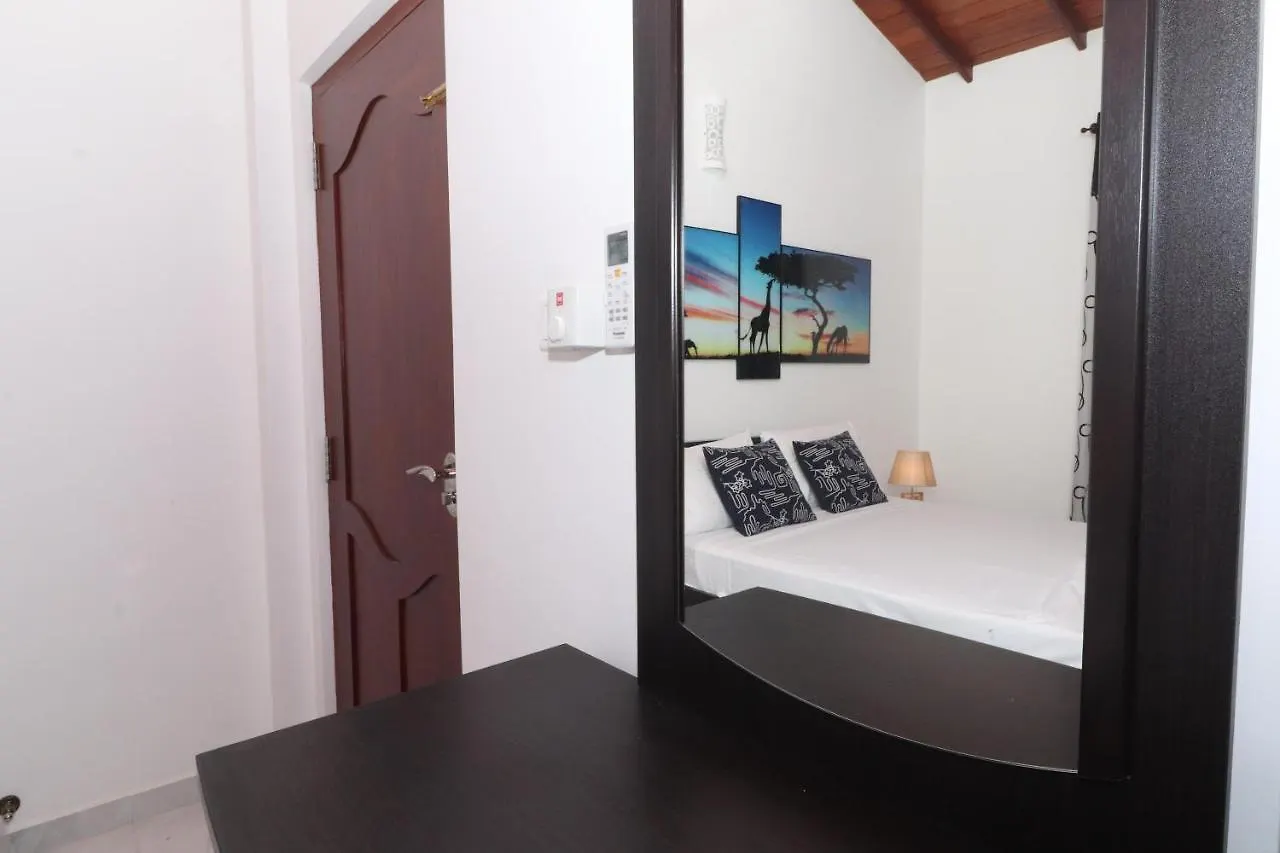 Bed & Breakfast Slightly Chilled Forest Villa Sirimalwatta