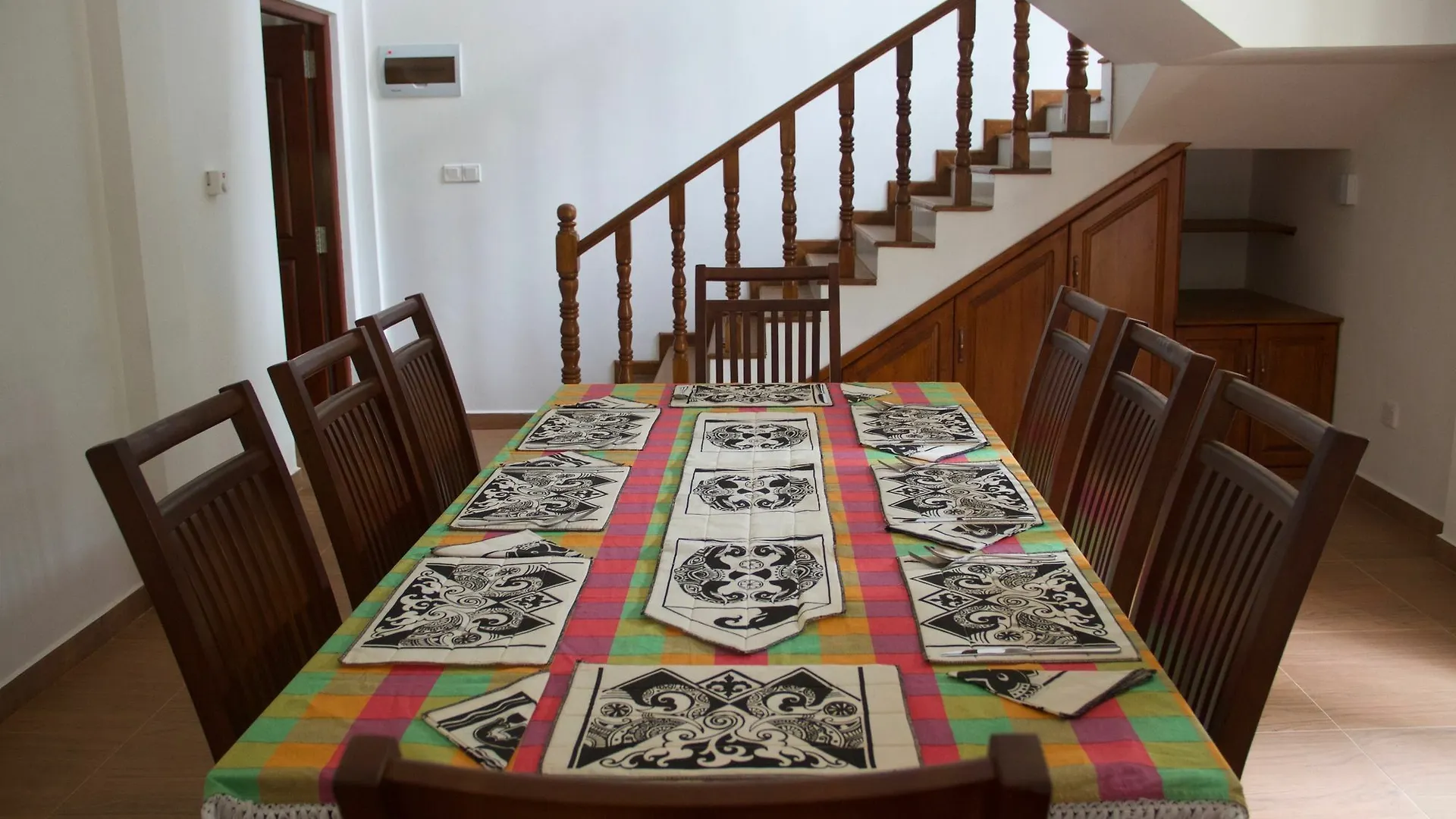 Slightly Chilled Forest Villa Sirimalwatta Bed & Breakfast